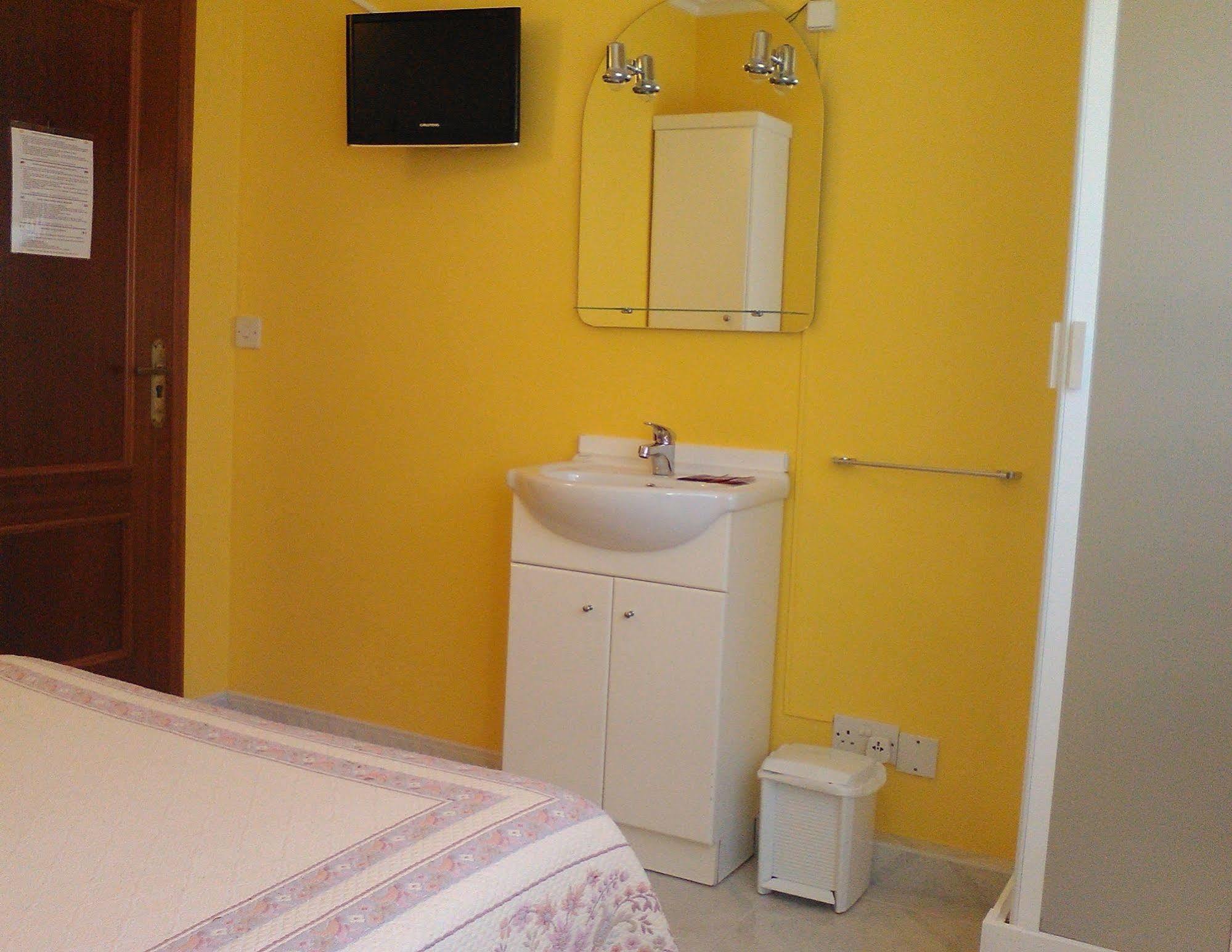 Hostal Santa Marta Playa Байона Екстер'єр фото